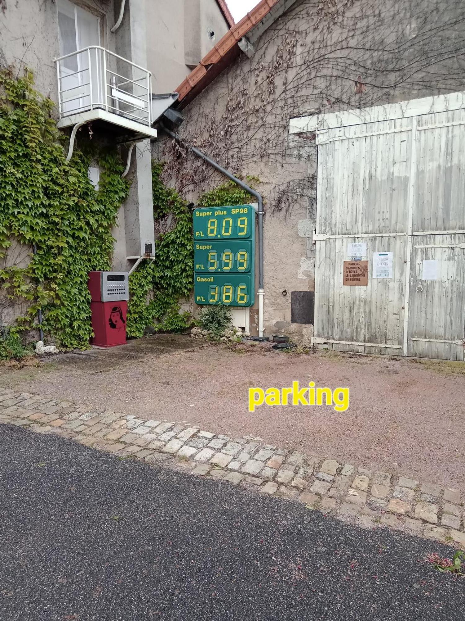 Chambres D Hotes Le Labyrinthe Du Peintre Bransat Esterno foto